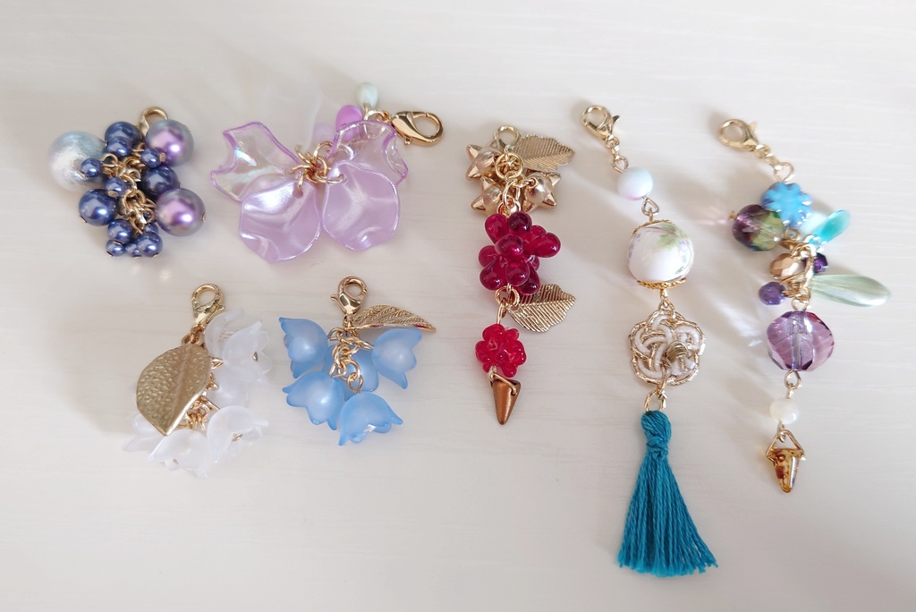 【イヤアクセ変更可】シェフの気まぐれモチーフたち