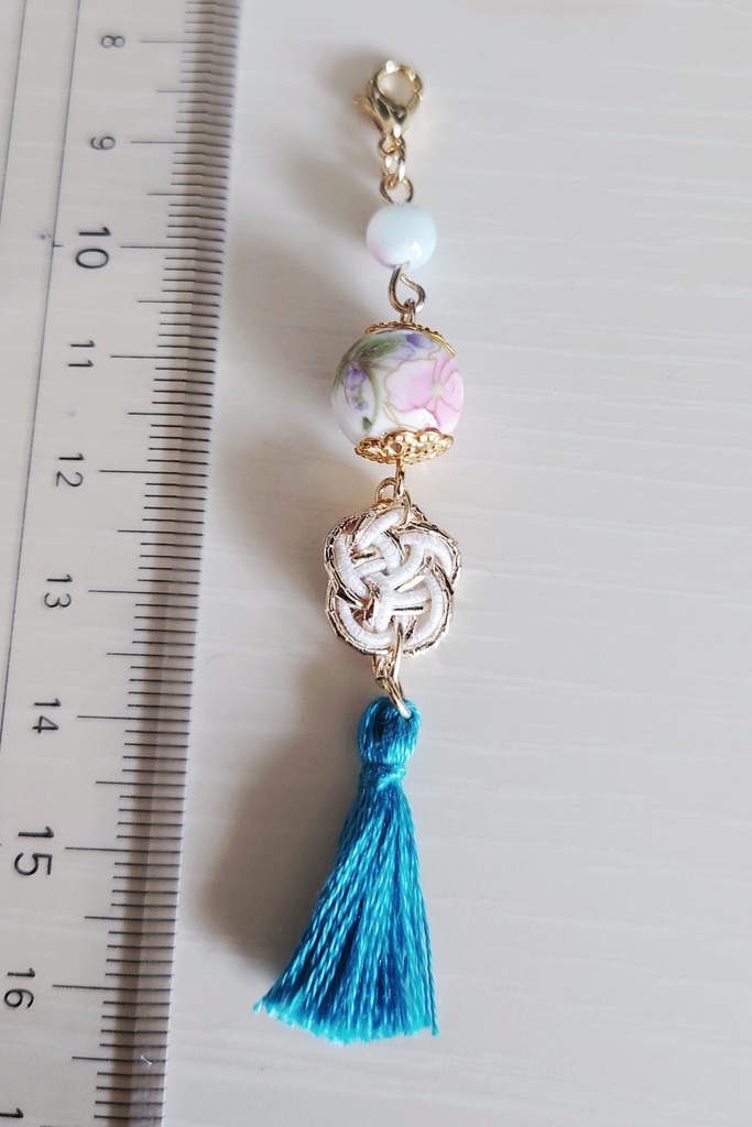 【イヤアクセ変更可】シェフの気まぐれモチーフたち