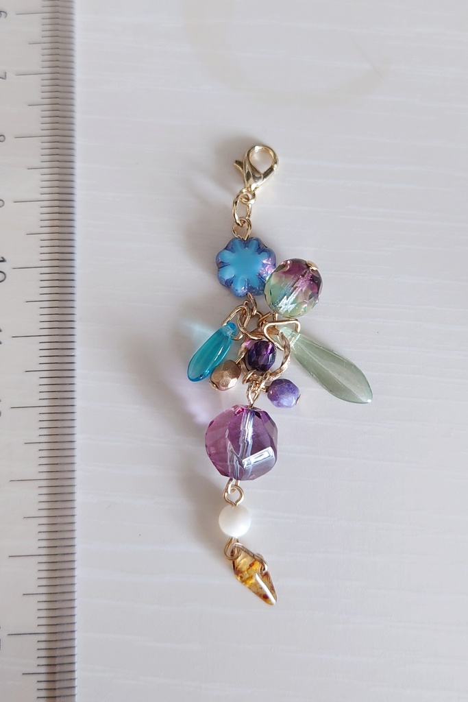 【イヤアクセ変更可】シェフの気まぐれモチーフたち