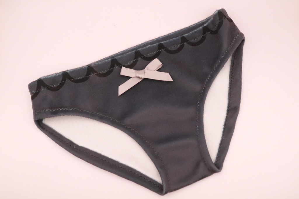 パンツは黒！マルチクロスクリーナー