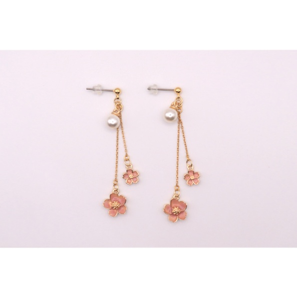 希咲伶泉ハンドメイドピアスさくら