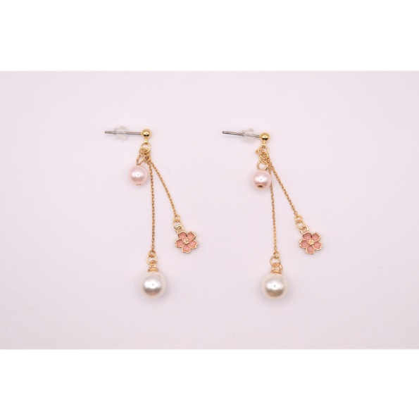 希咲伶泉ハンドメイドピアスパール