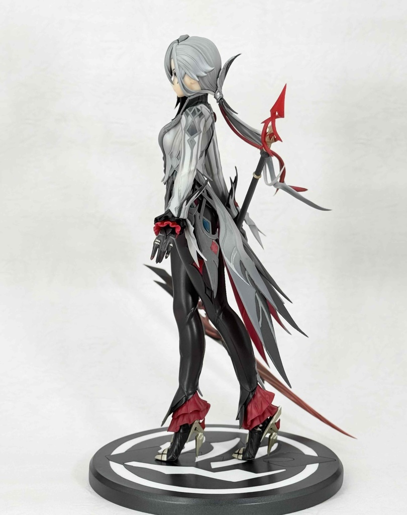 召使 アルレッキーノ