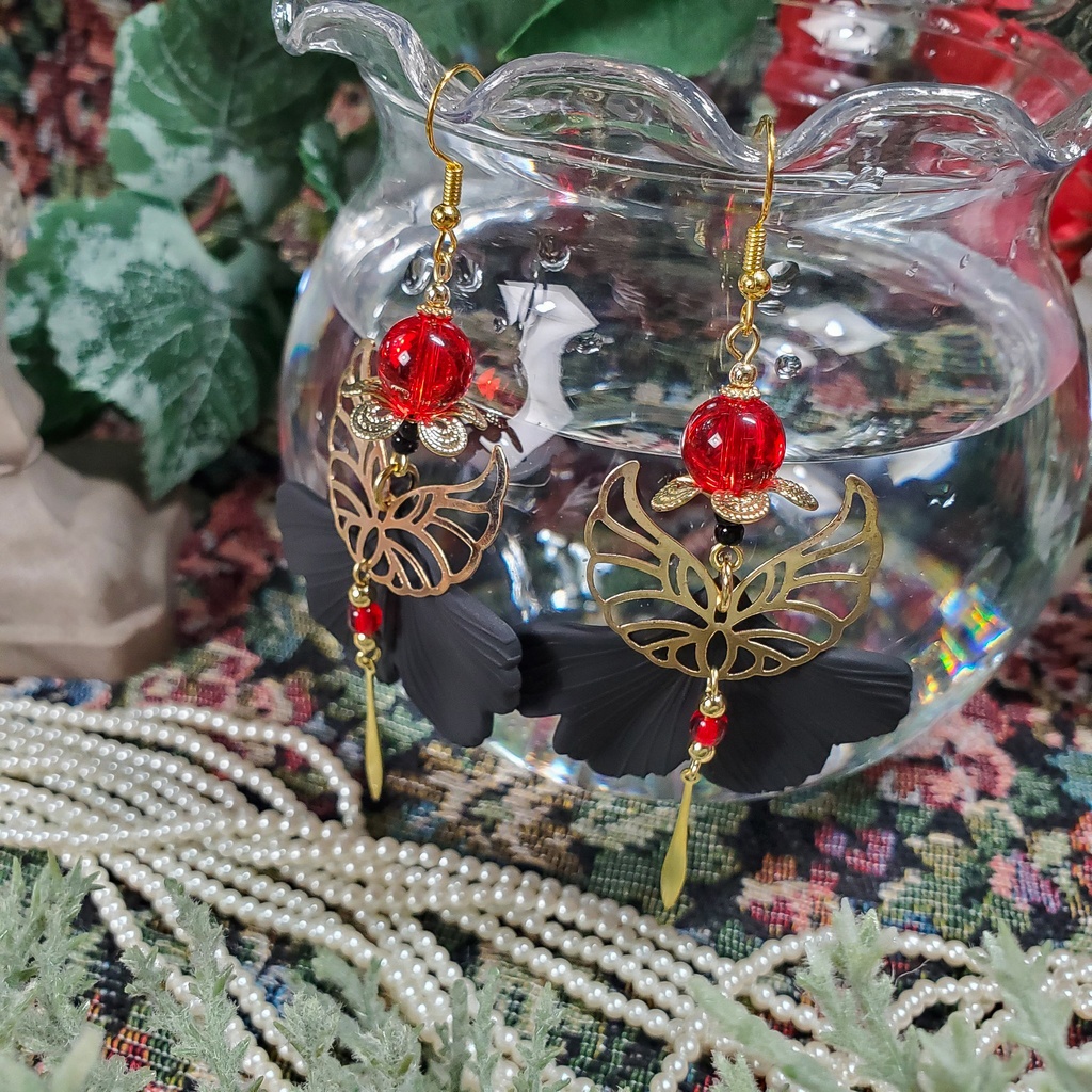 金魚の尾鰭 (赤/黒/緑) ピアス/イヤリング