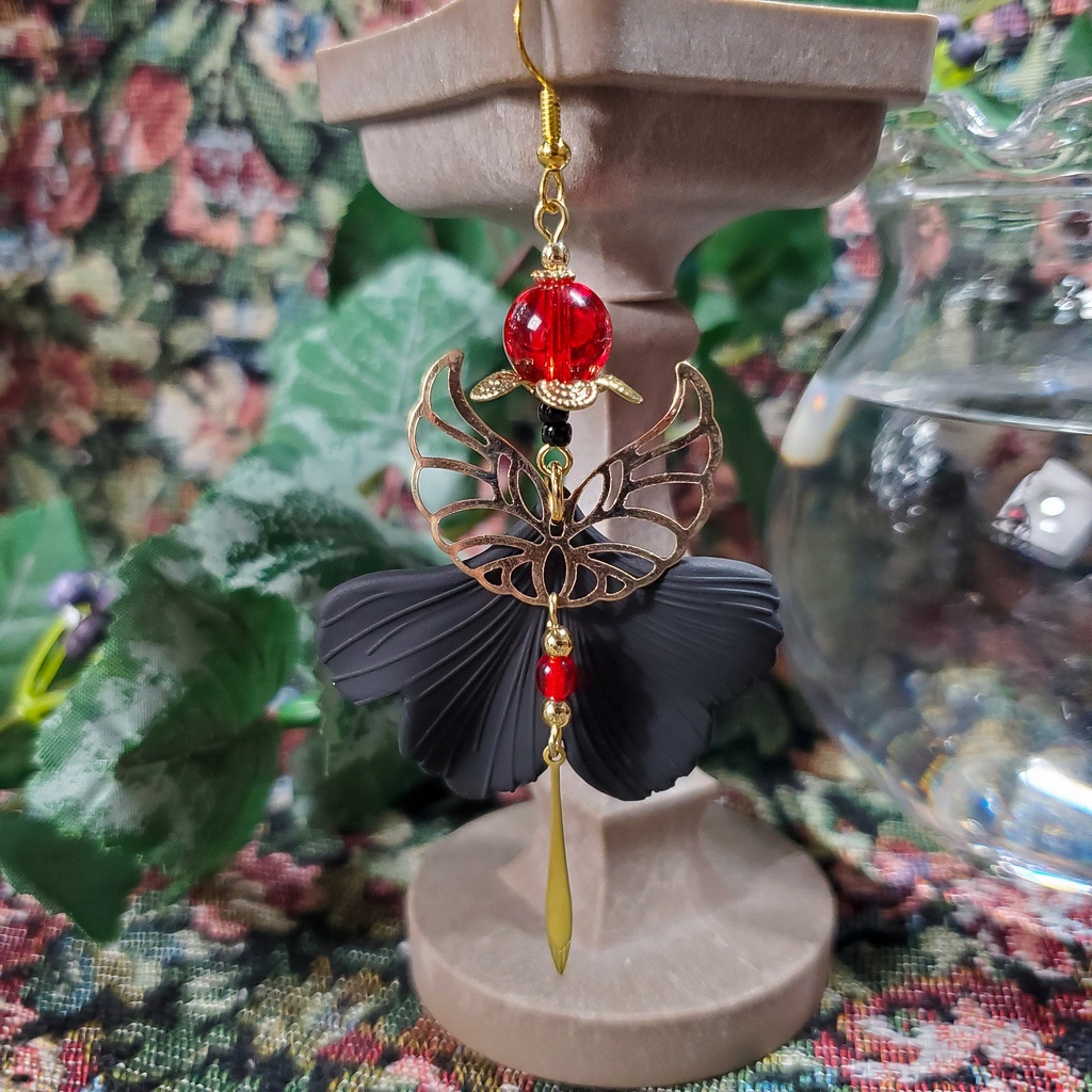 金魚の尾鰭 (赤/黒/緑) ピアス/イヤリング