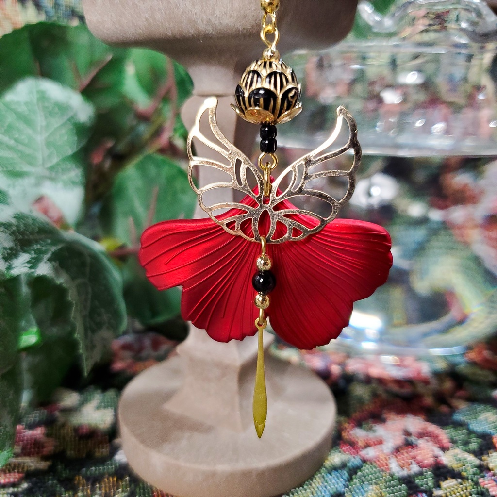 金魚の尾鰭 (赤/黒/緑) ピアス/イヤリング