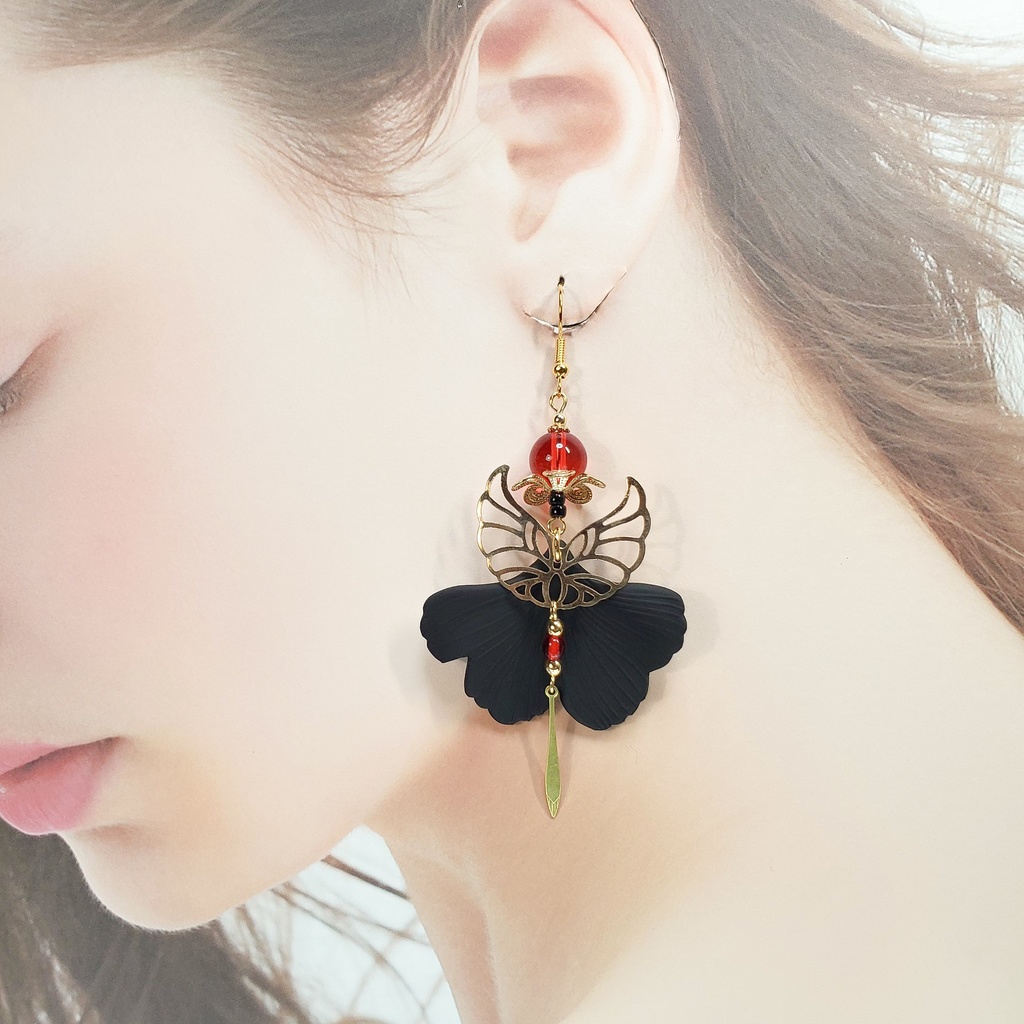 金魚の尾鰭 (赤/黒/緑) ピアス/イヤリング