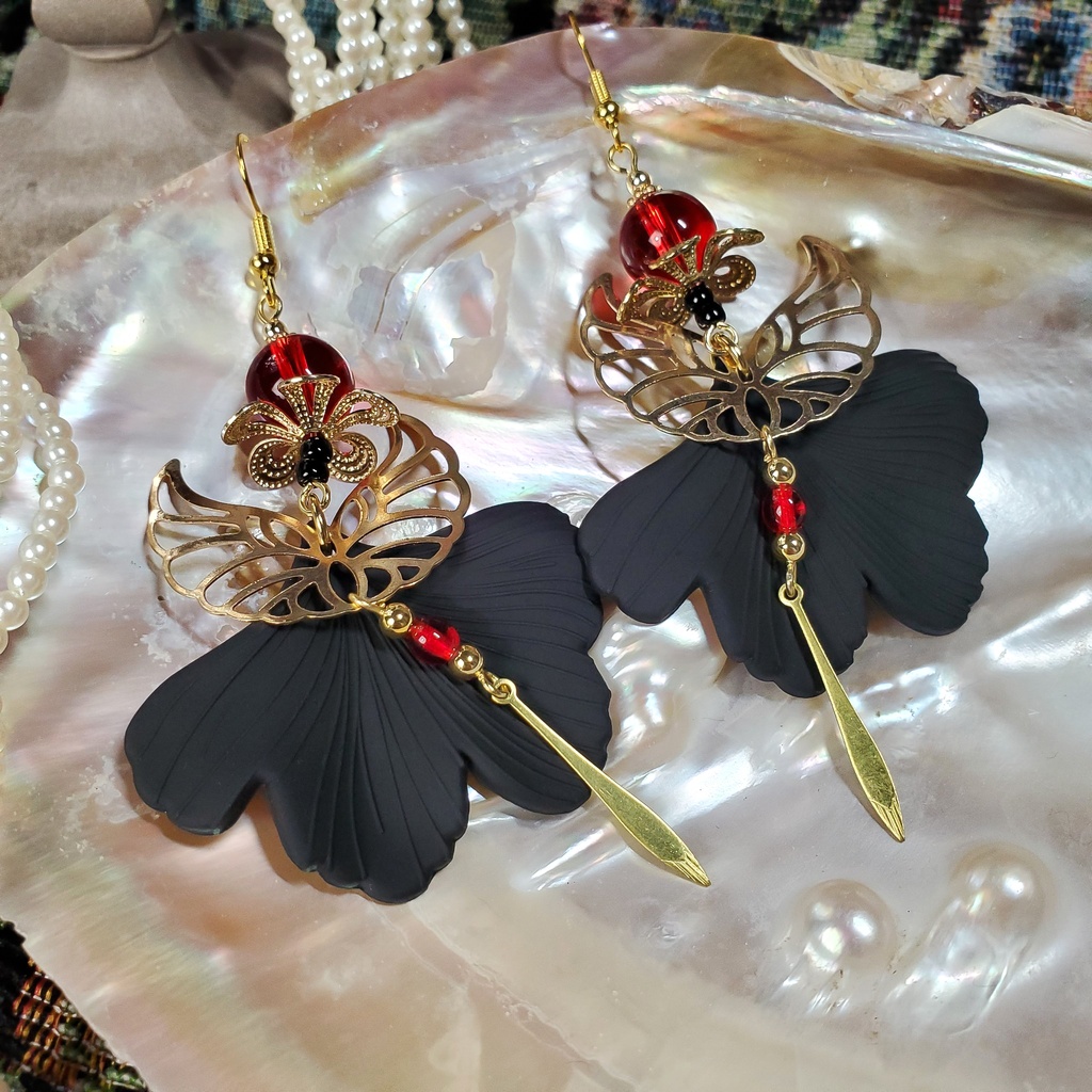 金魚の尾鰭 (赤/黒/緑) ピアス/イヤリング