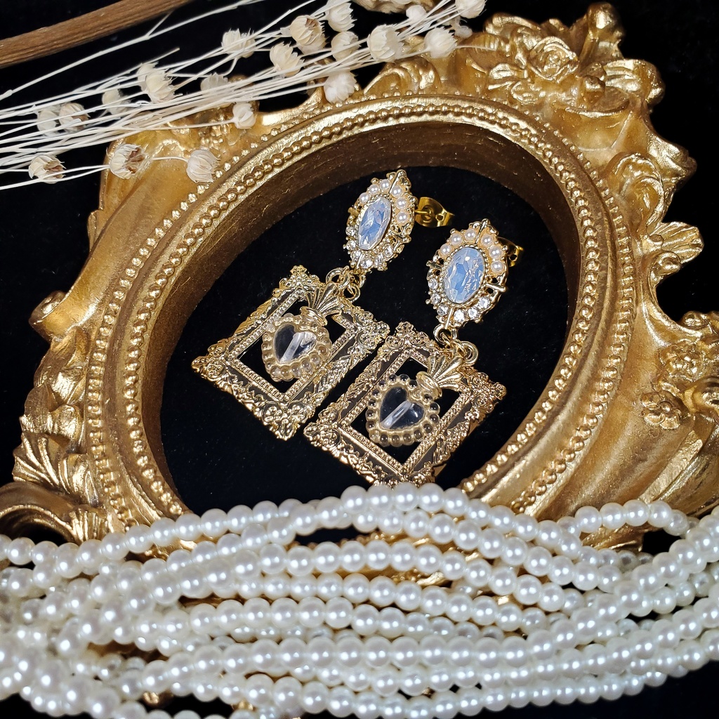 corazón (赤/黒/白) ピアス/イヤリング