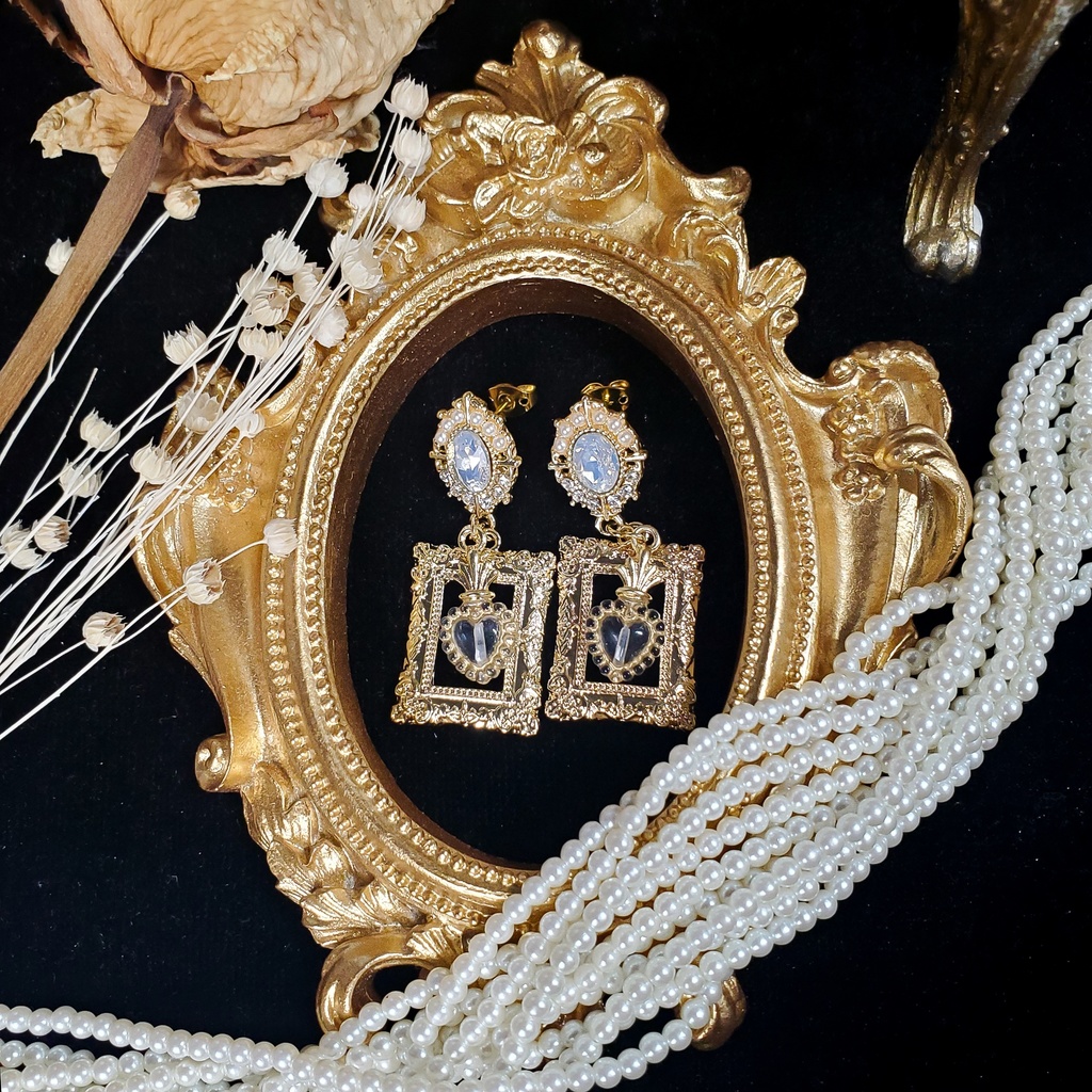 corazón (赤/黒/白) ピアス/イヤリング