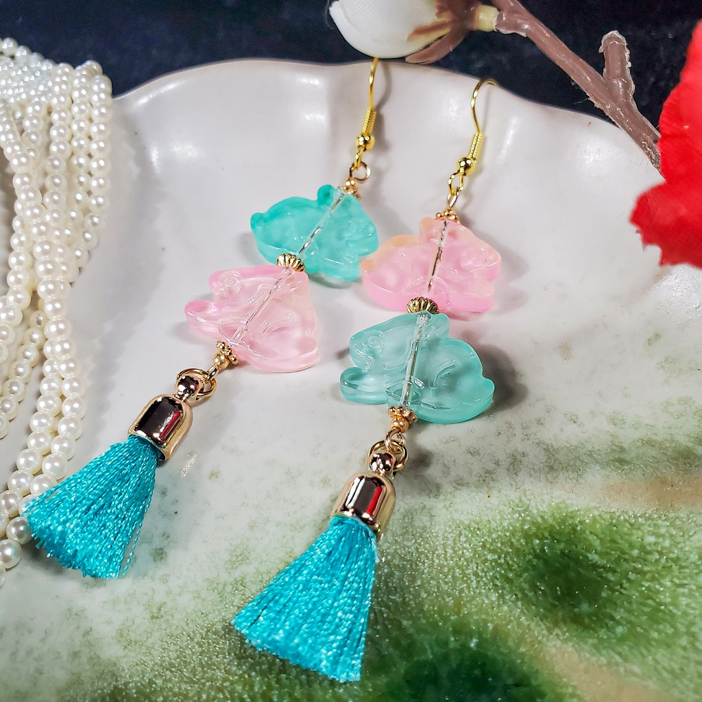 二兎を得る(赤×桃/桃×水/紫×オーロラ) ピアス/イヤリング