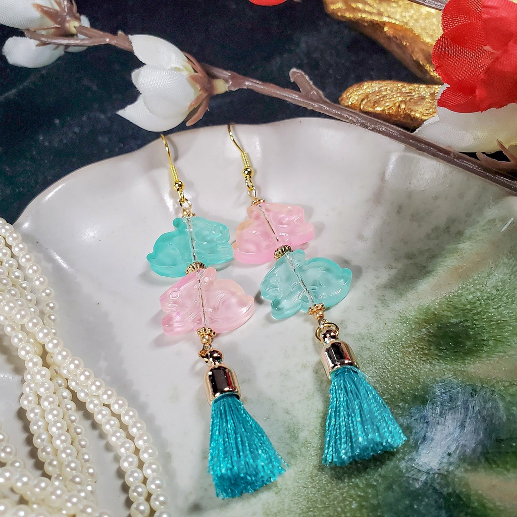 二兎を得る(赤×桃/桃×水/紫×オーロラ) ピアス/イヤリング