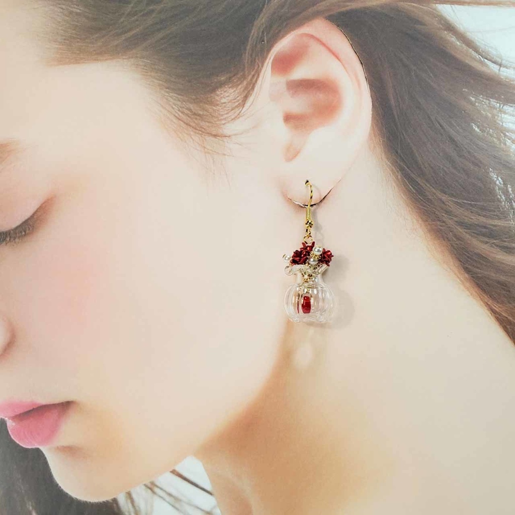 薔薇の花瓶_ブーケ ※片耳 ピアス/イヤリング