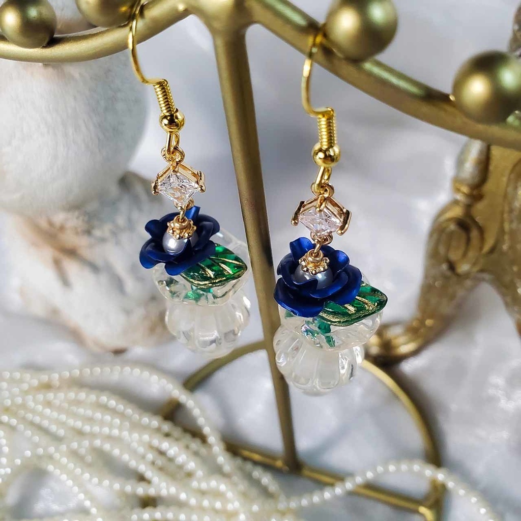 薔薇の花瓶_一輪 (青/赤) ※片耳 ピアス/イヤリング