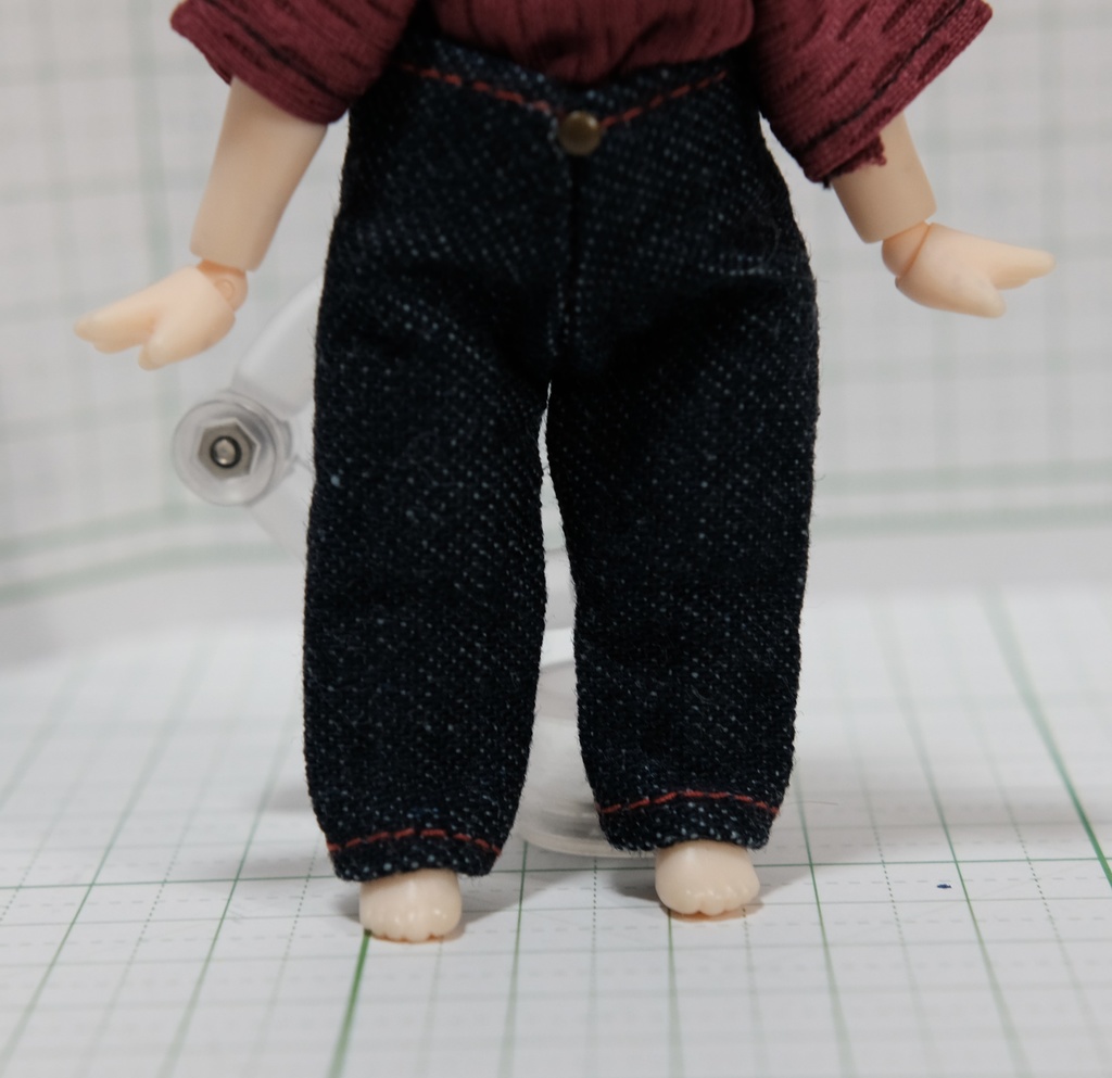 シャツインできるジーパン青地(ねんどろいどどーる専用)