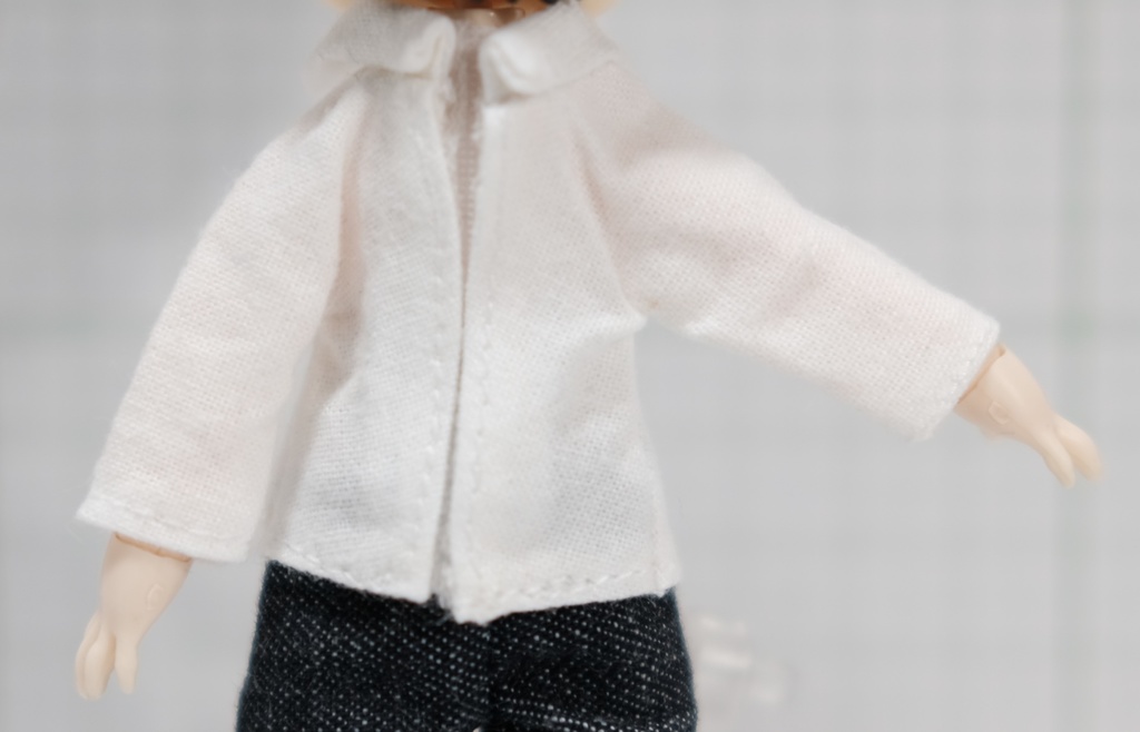 白Yシャツ(ねんどろいどどーる オビツ11) - ておさいどう - BOOTH