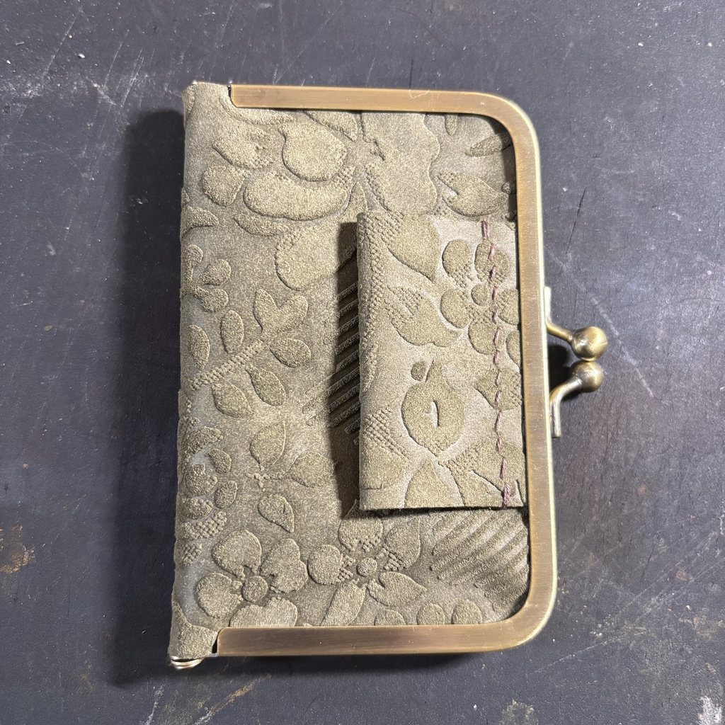 がま口m5手帳　バラ×地図