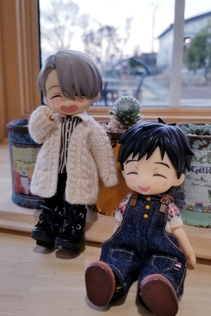 サマーニットとサロペットのセット