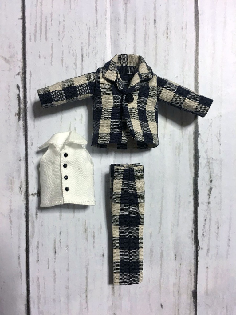 オビツ11　お洋服　チェックのスーツとインナーシャツ