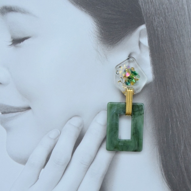 🐉寮イメージのドでかイヤリング