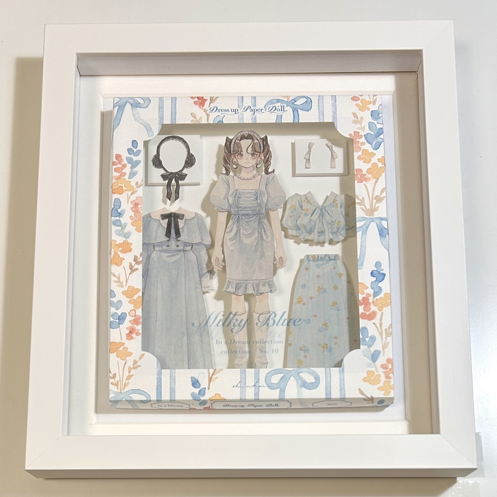 原画作品「Dress up Paper Doll」Milky Blue