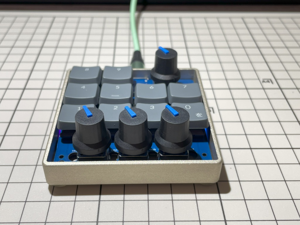 kawgary16互換マクロパッド「azul 16」