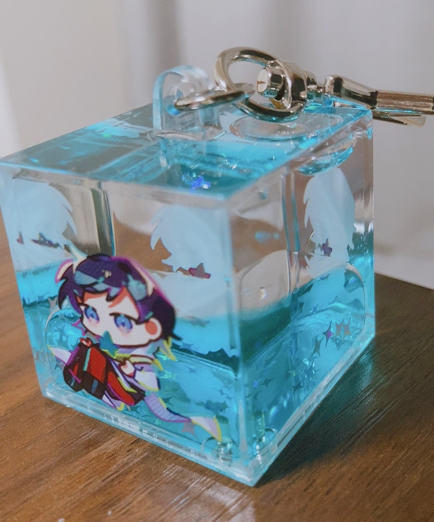 宇津木徳幸の液体入りキーホルダー