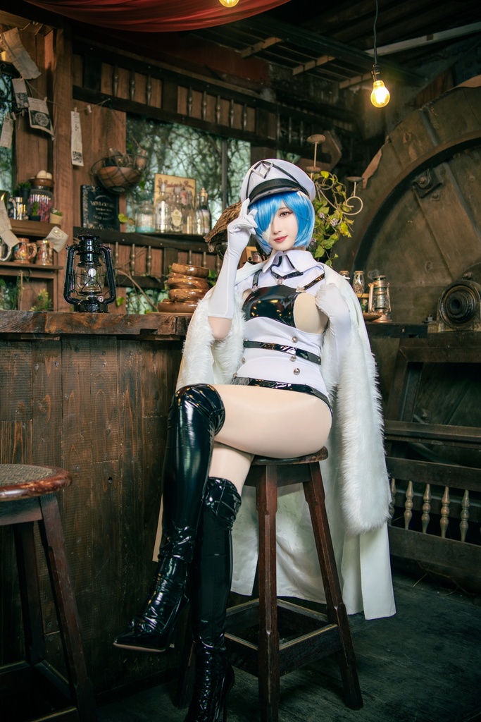 ※ラスト1冊【C104頒布】アズールレーン/クイビシェフ写真集