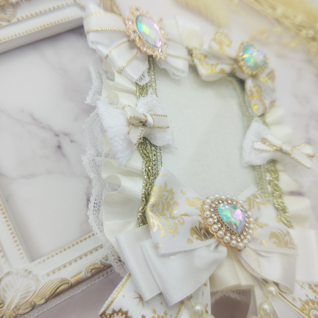 トレカケース 硬質デコケース 白 B8サイズ