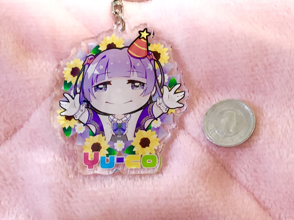 活動1周年&誕生日記念キーホルダー70×70