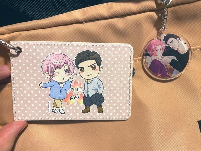 オネ秋アクリルキーホルダー