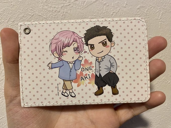 オネ秋パスケース【ホワイト】