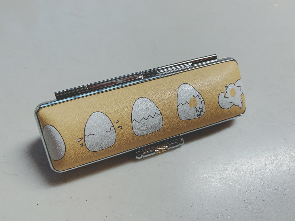 たまごが割れた印鑑ケース