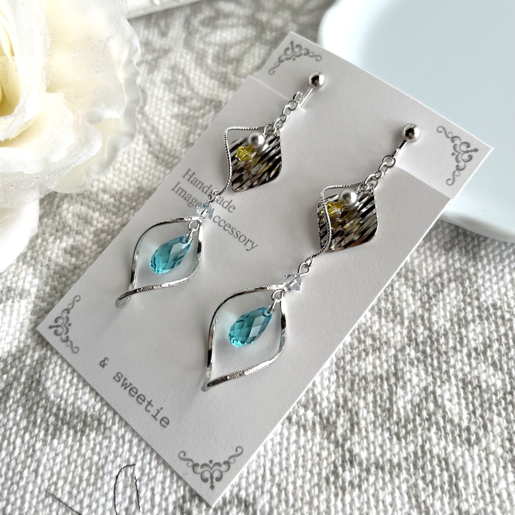 【ツイステ】リーチ兄弟イメージ/ターコイズブルーのツイストイヤリング・ピアス