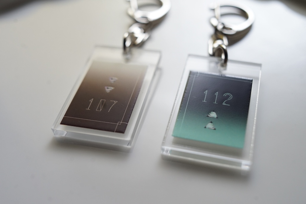 刀剣イメージアクリルキーホルダー