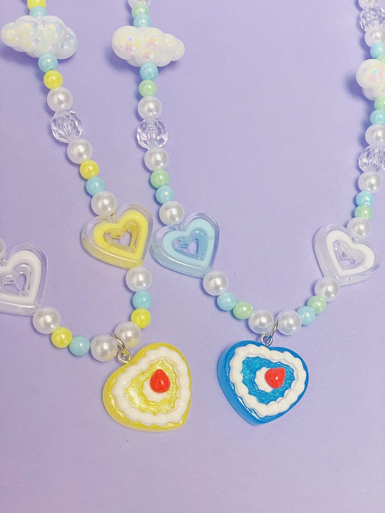 いちごホイップゼリーネックレス(ブルー)