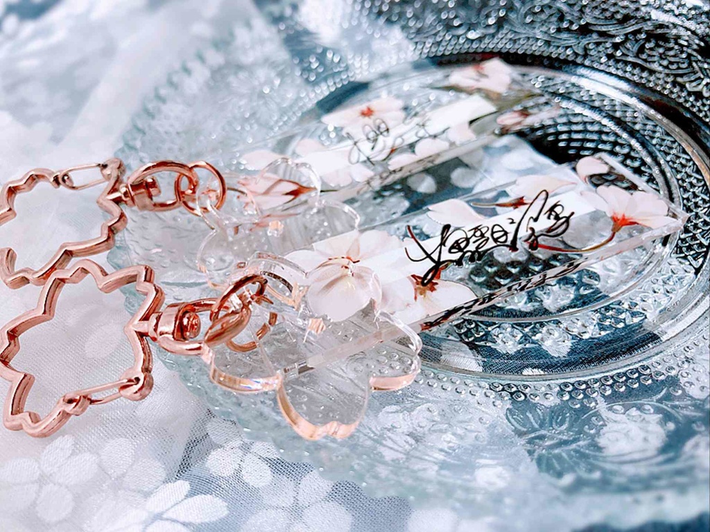 春を閉じ込める【アクリルキーホルダー】