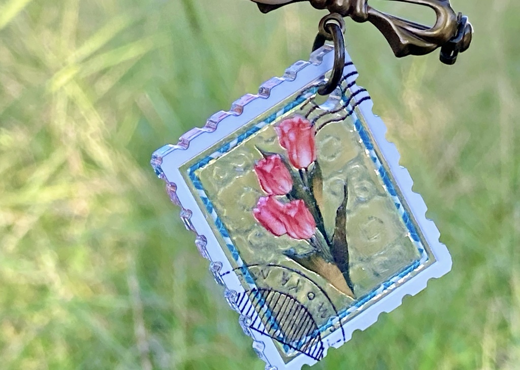 透明切手【アクリルブローチ】