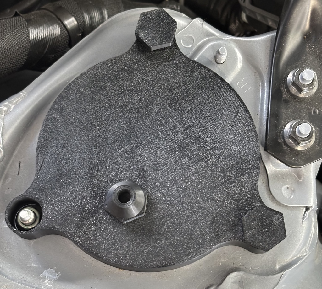 GR86 汚れ防止ストラットカバー 左右セット ボルト止め式