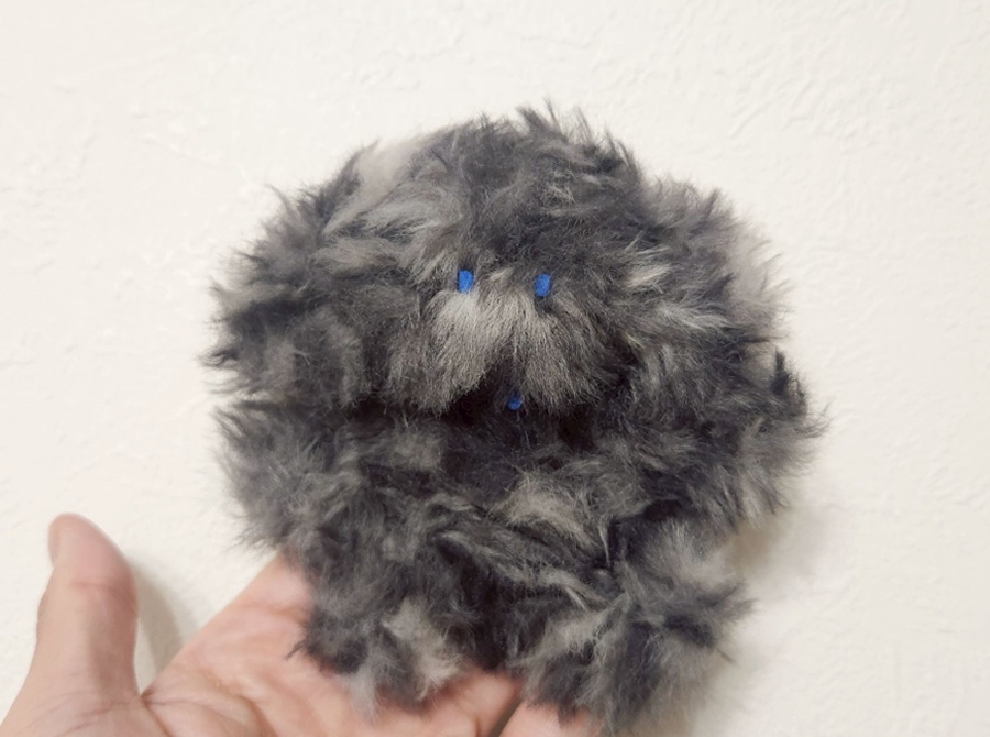 【SOLD】いぬぬい／くろめまだら