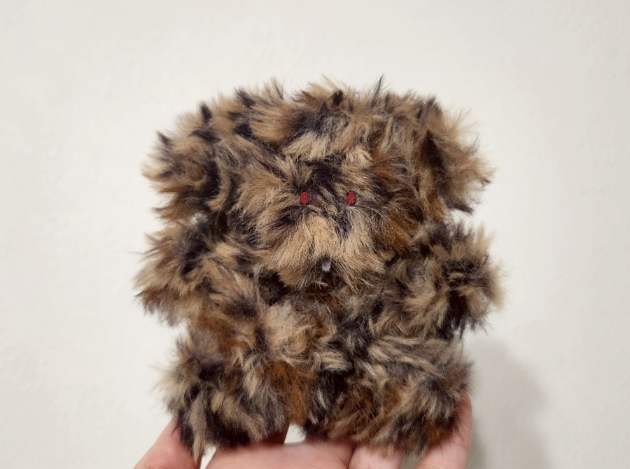 【SOLD】いぬぬい／ちゃいろめまだら