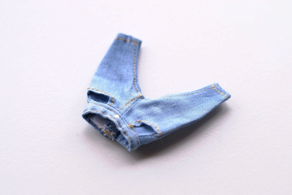 ストレートデニム