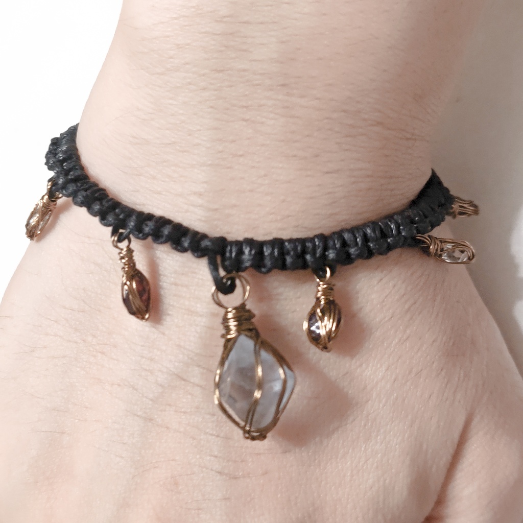 冒険者の腕飾り(黒)