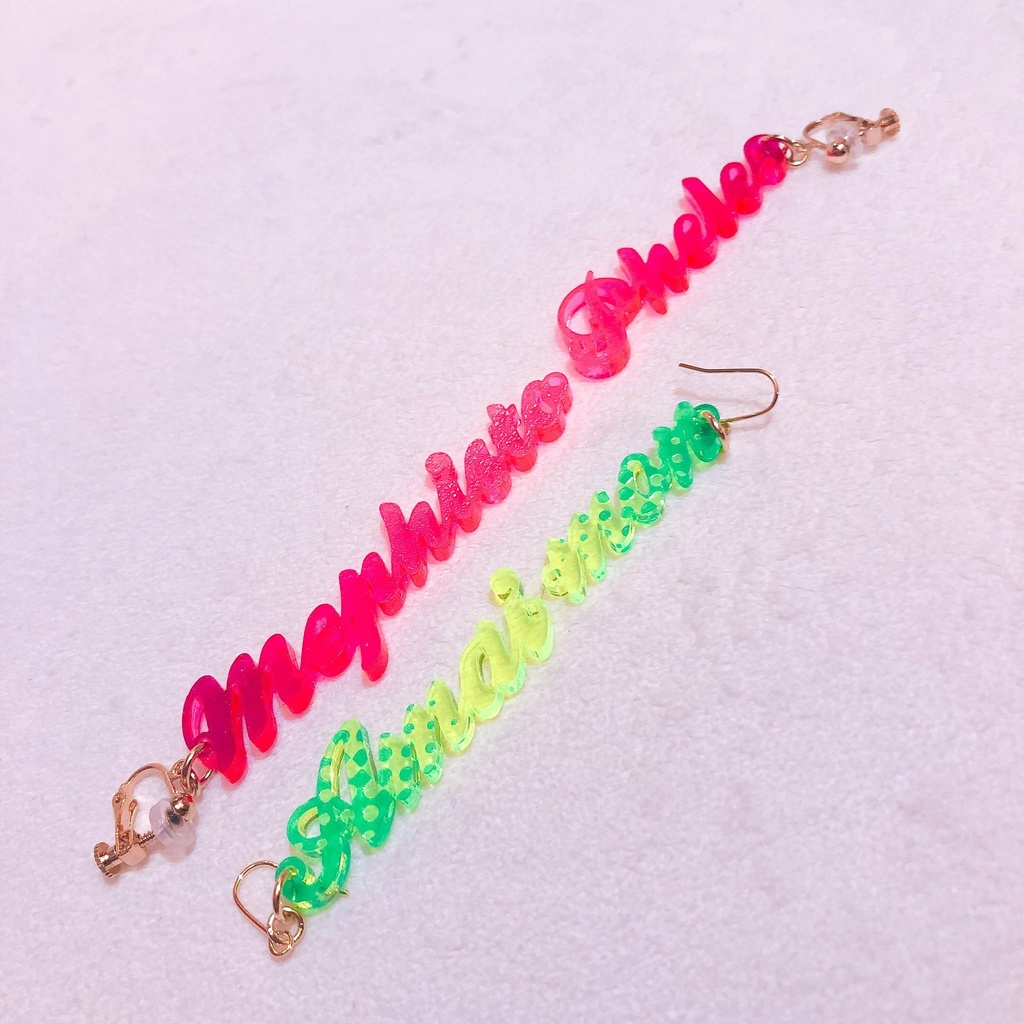 😈悪魔の名前の耳飾り😈