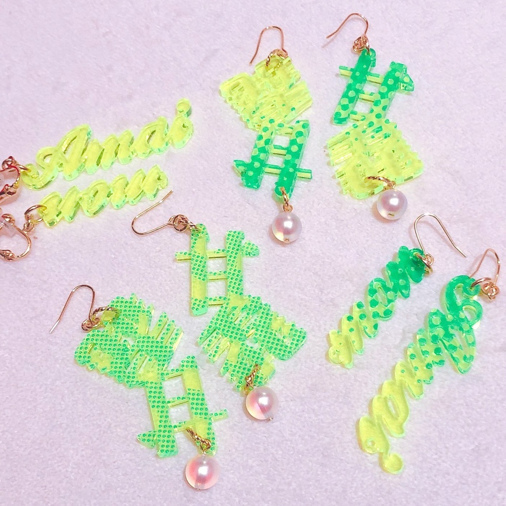 😈悪魔の名前の耳飾り😈