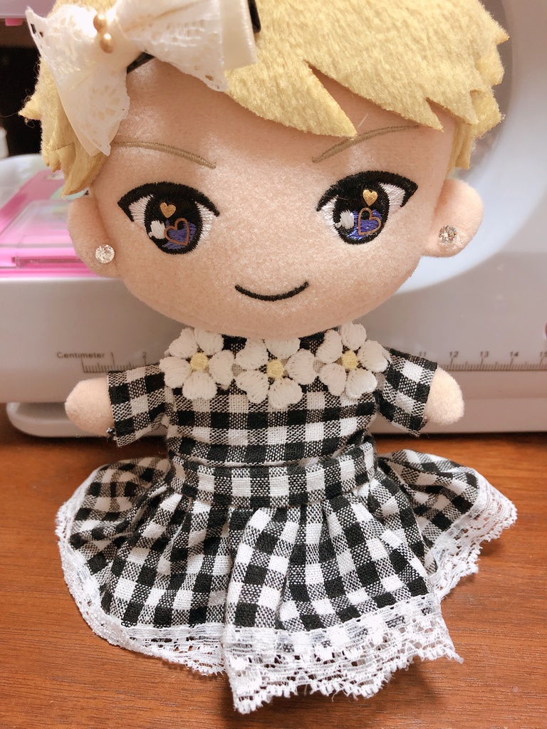 ぬい服 チェック柄ワンピース(黒)