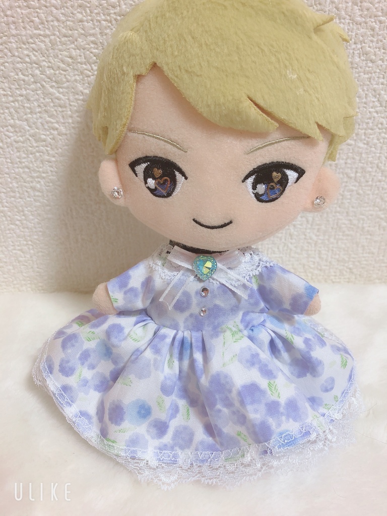 淡色ふりるワンピ