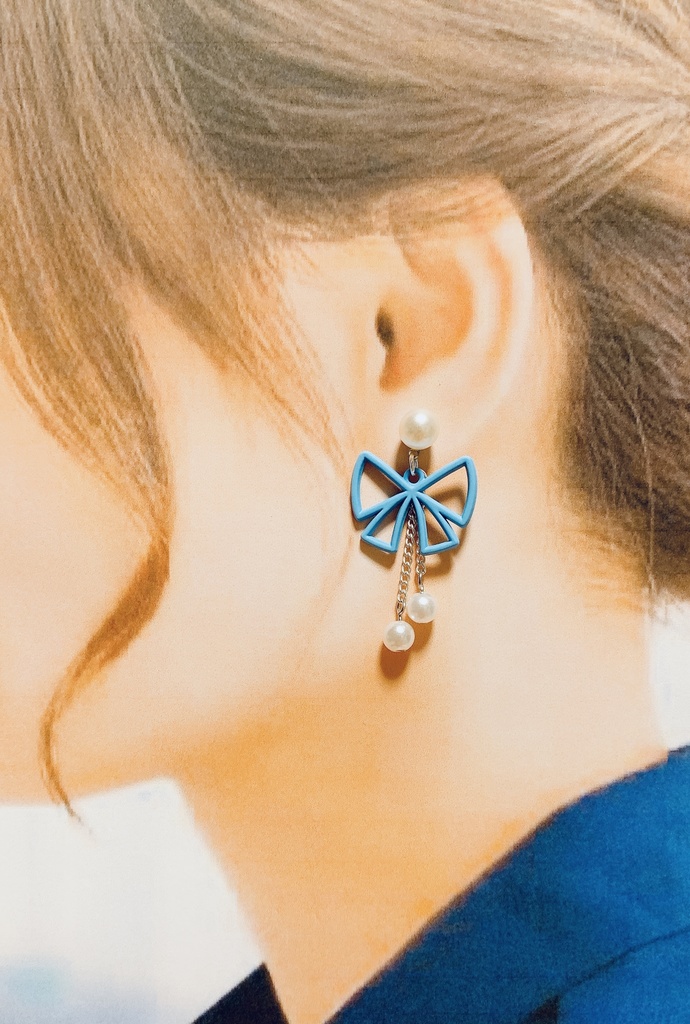 ハンドメイド シンプルリボンのピアス(イヤリング)