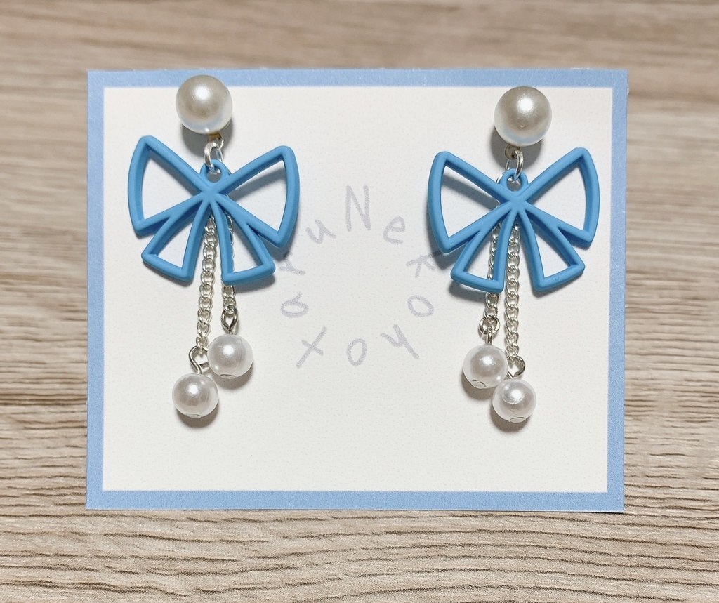 ハンドメイド シンプルリボンのピアス(イヤリング)