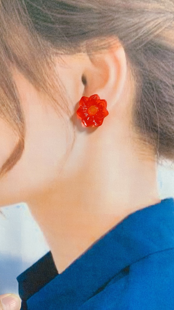 ハンドメイド シンプルなフラワーピアス